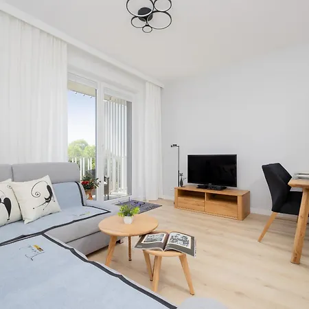 Stacja Wola Nowoczesny Z Balkonem I Parkingiem By Renters Apartment