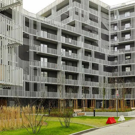 Stacja Wola Nowoczesny Z Balkonem I Parkingiem By Renters דירה *