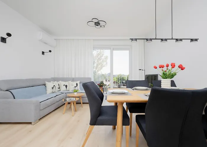 Apartment Stacja Wola Nowoczesny Z Balkonem I Parkingiem By Renters *