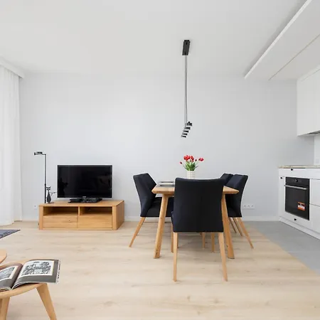 Stacja Wola Nowoczesny Z Balkonem I Parkingiem By Renters * ワルシャワ