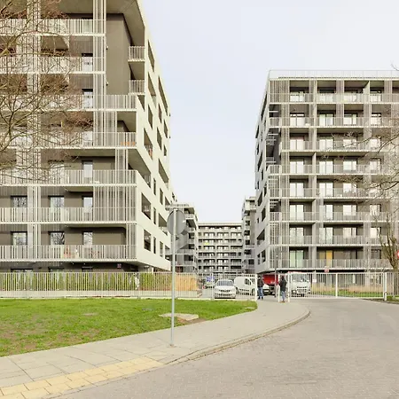 Stacja Wola Nowoczesny Z Balkonem I Parkingiem By Renters ワルシャワ