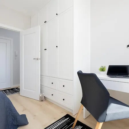 Stacja Wola Nowoczesny Z Balkonem I Parkingiem By Renters