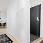 Stacja Wola Nowoczesny Z Balkonem I Parkingiem By Renters Апартаменты *