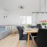 Апартаменты Stacja Wola Nowoczesny Z Balkonem I Parkingiem By Renters *