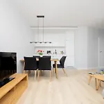 Stacja Wola Nowoczesny Z Balkonem I Parkingiem By Renters * Варшава