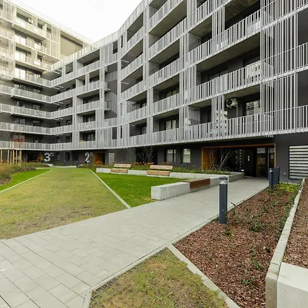 Stacja Wola Nowoczesny Z Balkonem I Parkingiem By Renters Апартаменты Варшава